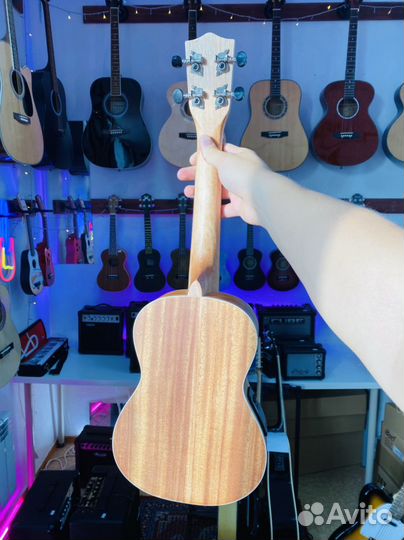 Укулеле Электро Fabio