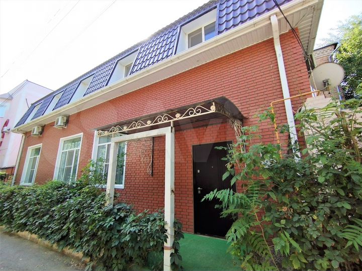 Дом 154 м² на участке 1,1 сот.