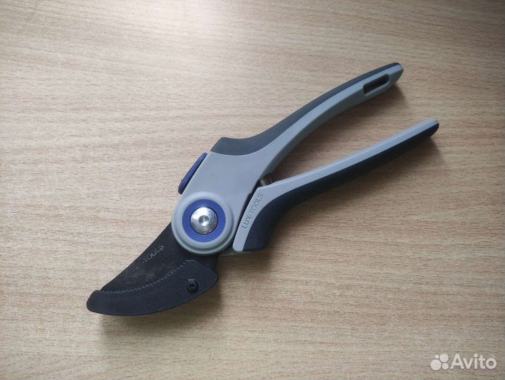 Секатор LUX-tools 20 см