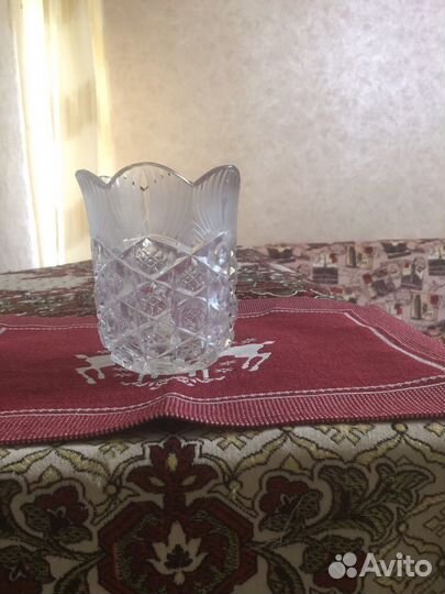 Хрустальная ваза