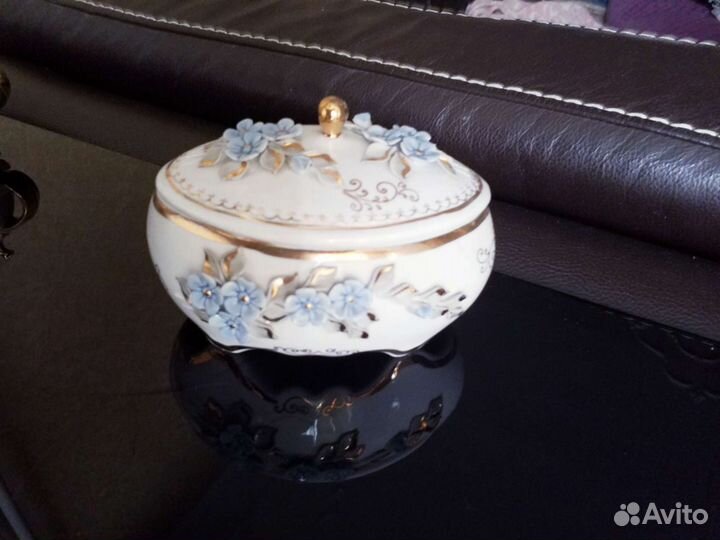 Шкатулка фарфор, ручная лепка