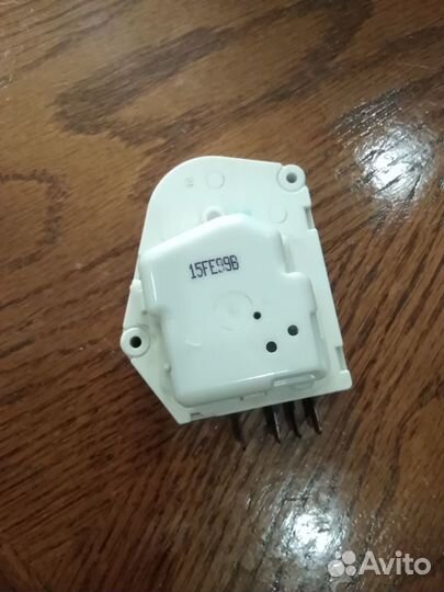 Таймер оттайки холодильника Stinol