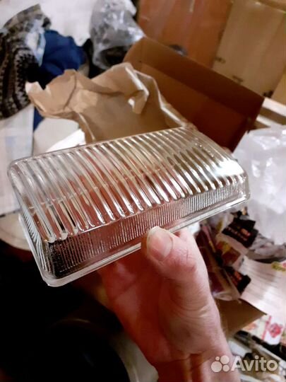 Стекла противотуманных фар Ауди 100 с3