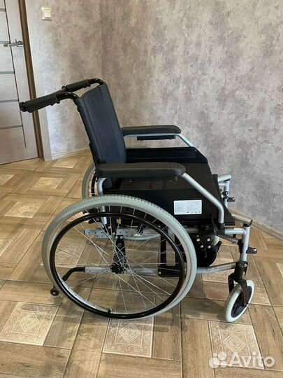 Инвалидная коляска