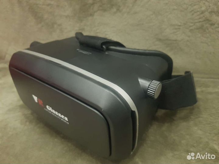 Очки виртуальной реальности для смартфона