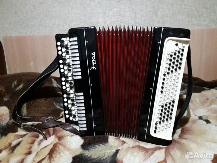 Продаются баяны