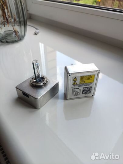 Две лампы ксенон d5s