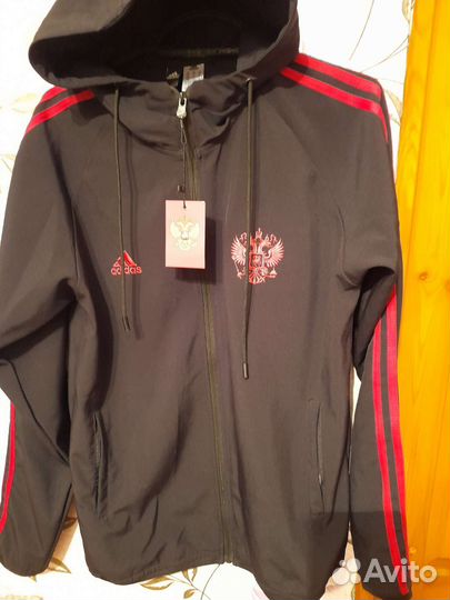 Спортивный костюм adidas новый