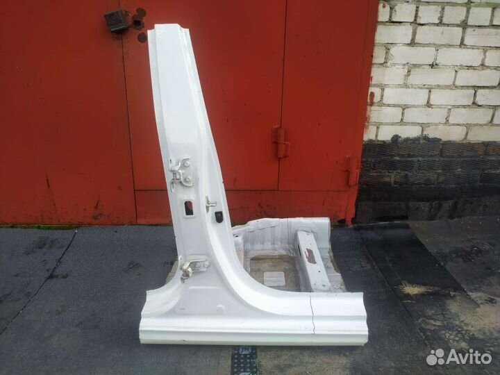 Стойка с порогом правая Kia Rio 4