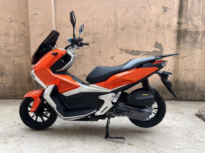 Скутер Tracer ADV