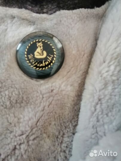 Шубка с капюшоном и поясом. 48 - 50 р