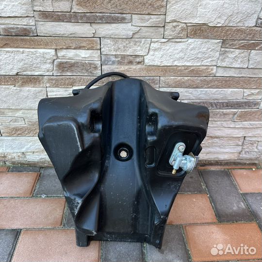 Бензобак эндуро GR8