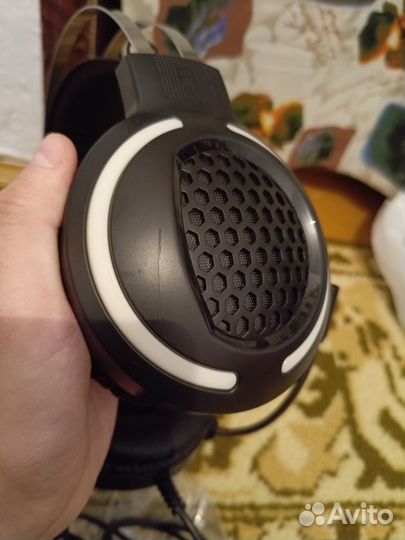 Игровые наушники