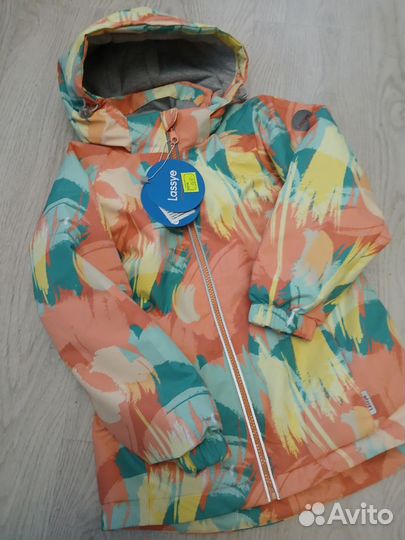 Демисезонный костюм на девочку