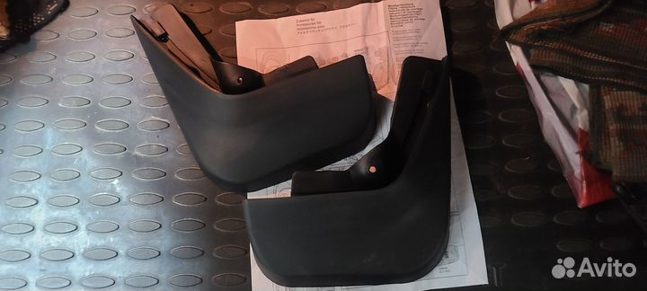 Брызговики универсальные