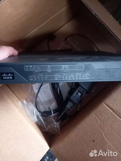 Маршрутизатор Cisco C881G-4G
