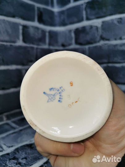 Статуэтка фарфор (Балерина с цветами.)