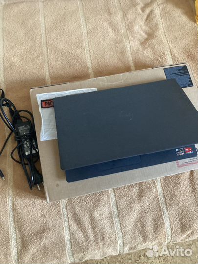 Ноутбук dell vostro 3515