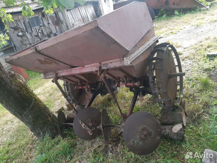 Картофелесажалка Агропромсельмаш КСМ-2, 2005