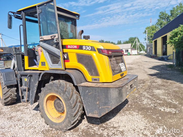 Фронтальный погрузчик BIZON 930, 2021