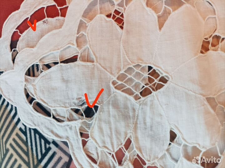 Старинный подзор, рушник, старинное кружево