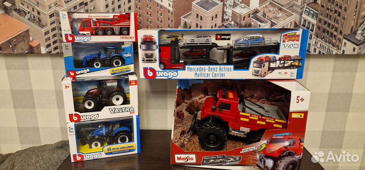 Коллекционная модель Bburago и Miasto