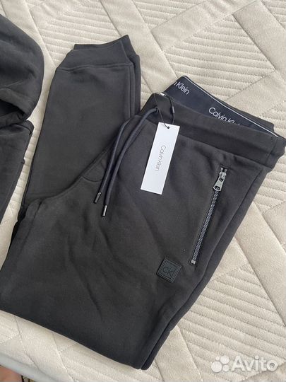 Спортивный костюм новый Calvin klein L