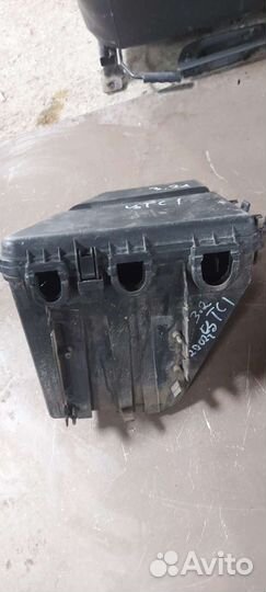 Корпус предохранителей на Cadillac CTS