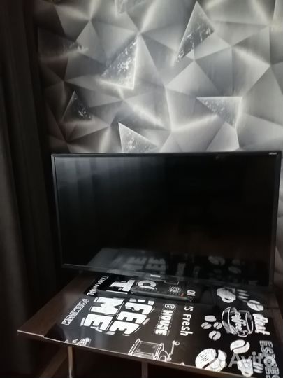 Телевизор Telefunken 33 дюйма