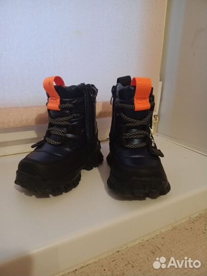 Ботинки зимние детские 23