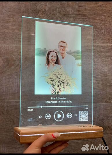 Портрет на стекле