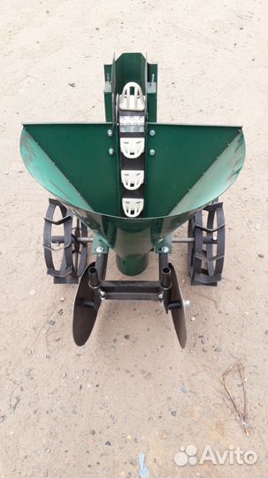 Картофелесажалка ксм1а на больших грунтозацепах