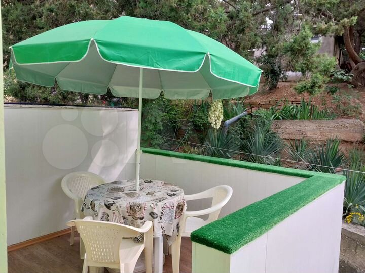 Комната 25 м² в 2-к., 1/2 эт.