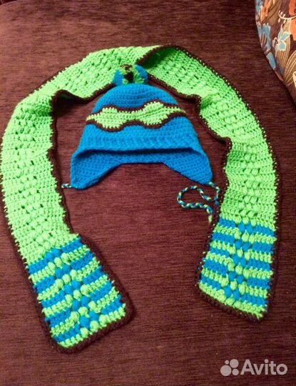 Зимняя шапка и шарф (набор вязаный)