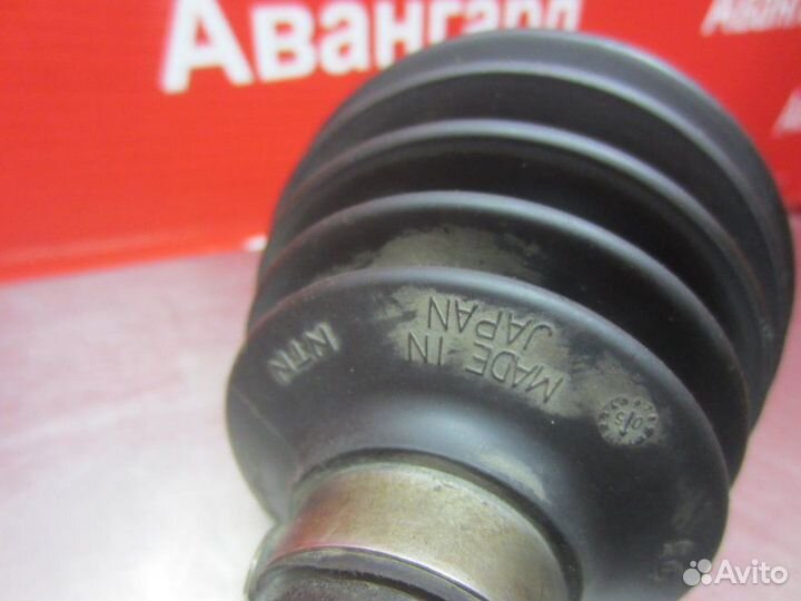 Привод передний правый Mitsubishi Grandis DBA-NA4W