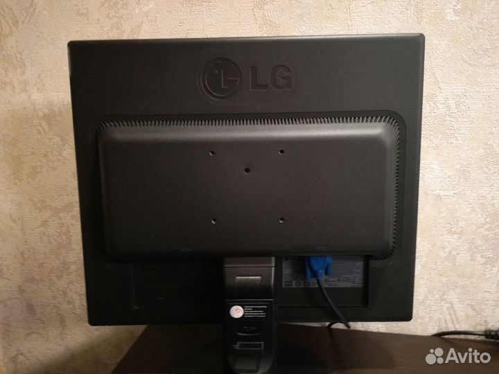 Монитор для компьютера LG