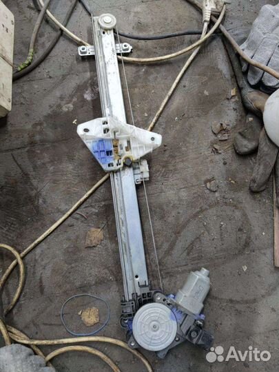 Стеклоподъемник Subaru XV (передний - правый )