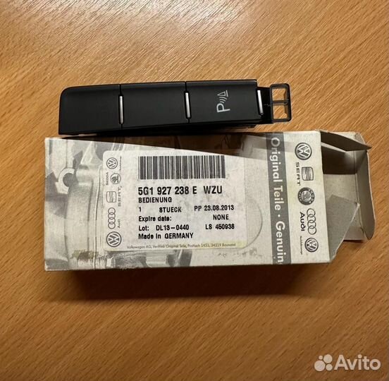 Панель управления с кнопками парктроника VW Golf7