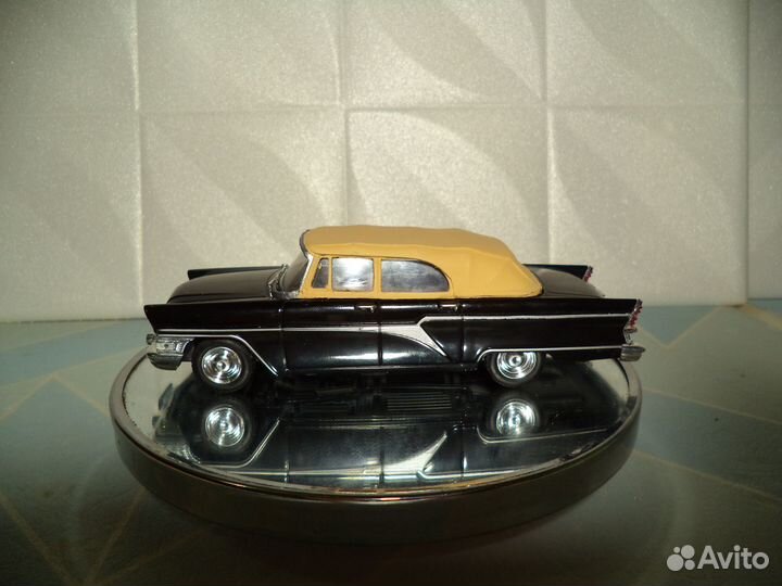 Модель газ 13 Чайка фаэтон масштаб 1:43