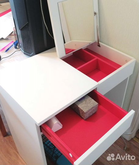 Туалетный столик с зеркалом Икея