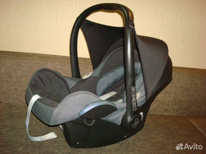 Автолюлька Maxi Cosi Cabrio fix (0+)