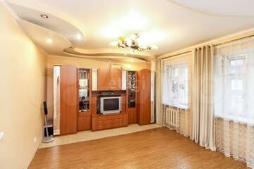 3-к. квартира, 90 м², 3/5 эт.