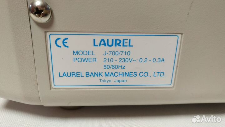 Счетчик банкнот Laurel J-700. Япония