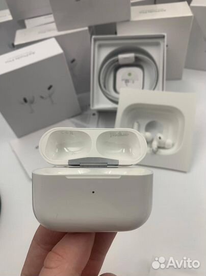 AirPods pro (Шумоподавление и Отличный звук)