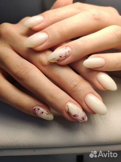Маникюр и педикюр