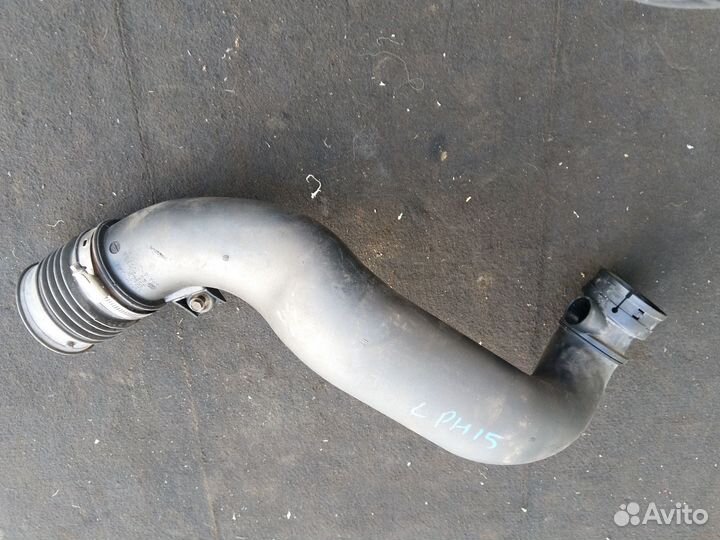 Патрубок воздушного фильтра Jeep Grand Cherokee WK