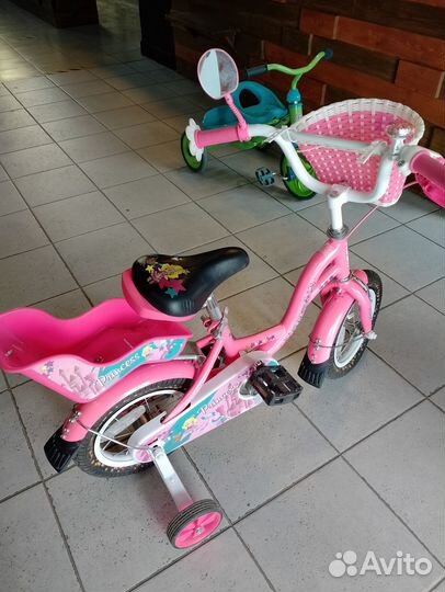 Велосипед для девочки почти новый