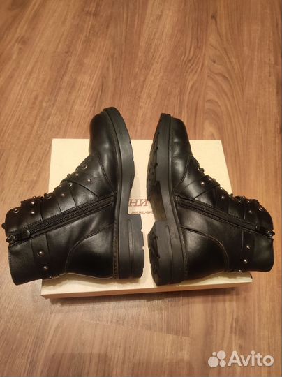 Ботинки женские зимние 37