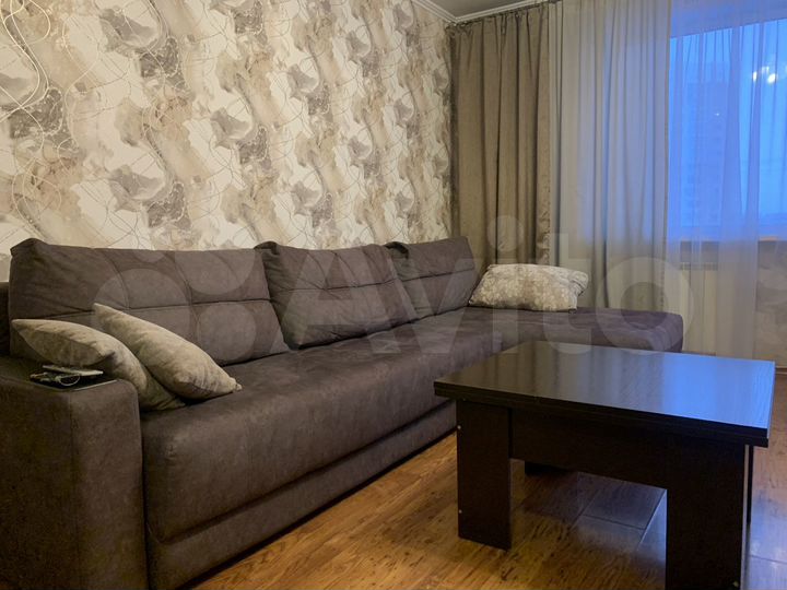 2-к. квартира, 57 м², 7/10 эт.