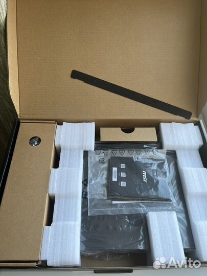 Игровой ноутбук MSI GP66 10UG-258XRU